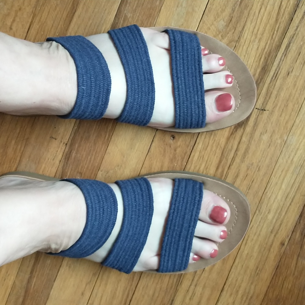 Blue Sandals - Picture 3 of 6